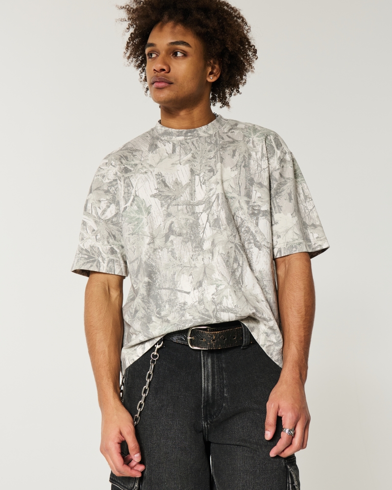 square-cut short-length heavy-duty washed crew neck t-shirt