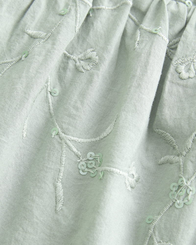 simple embroidered glossy doll dress top